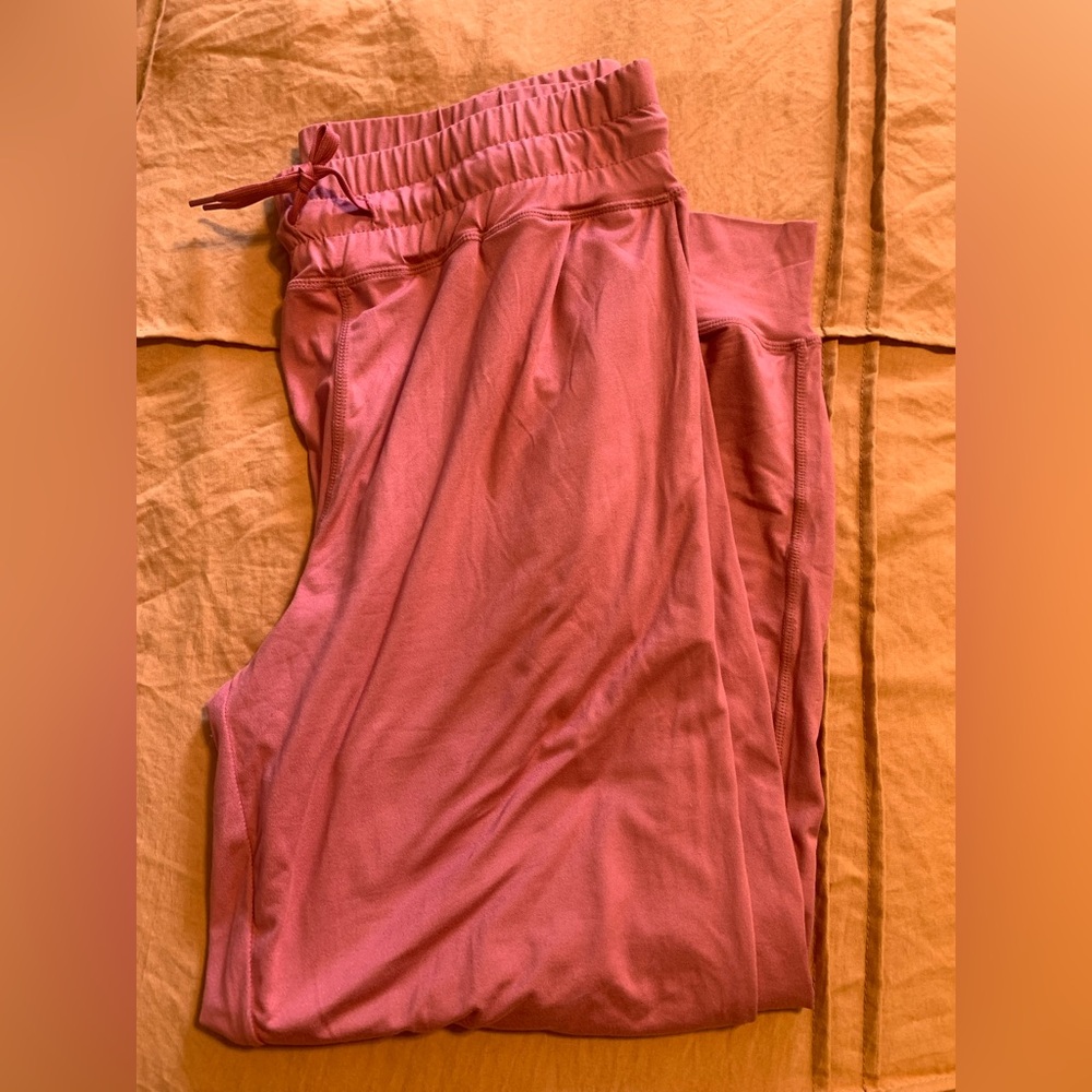 Senita Weekend Joggers in Rose